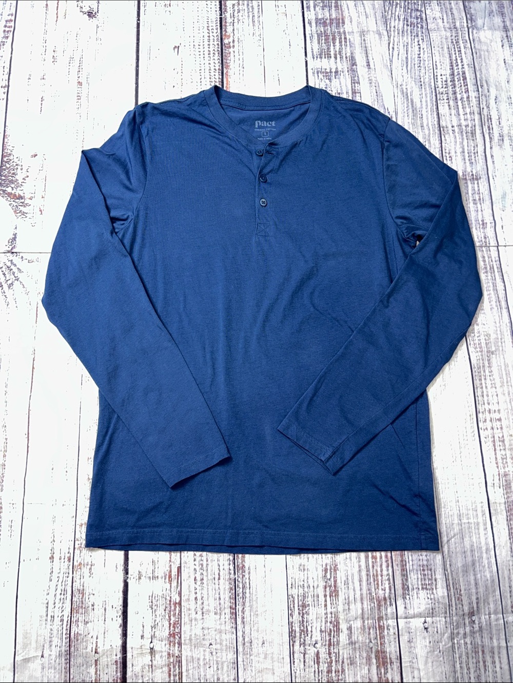 Pact Men's Long-Sleeve Henley in Deep Blue